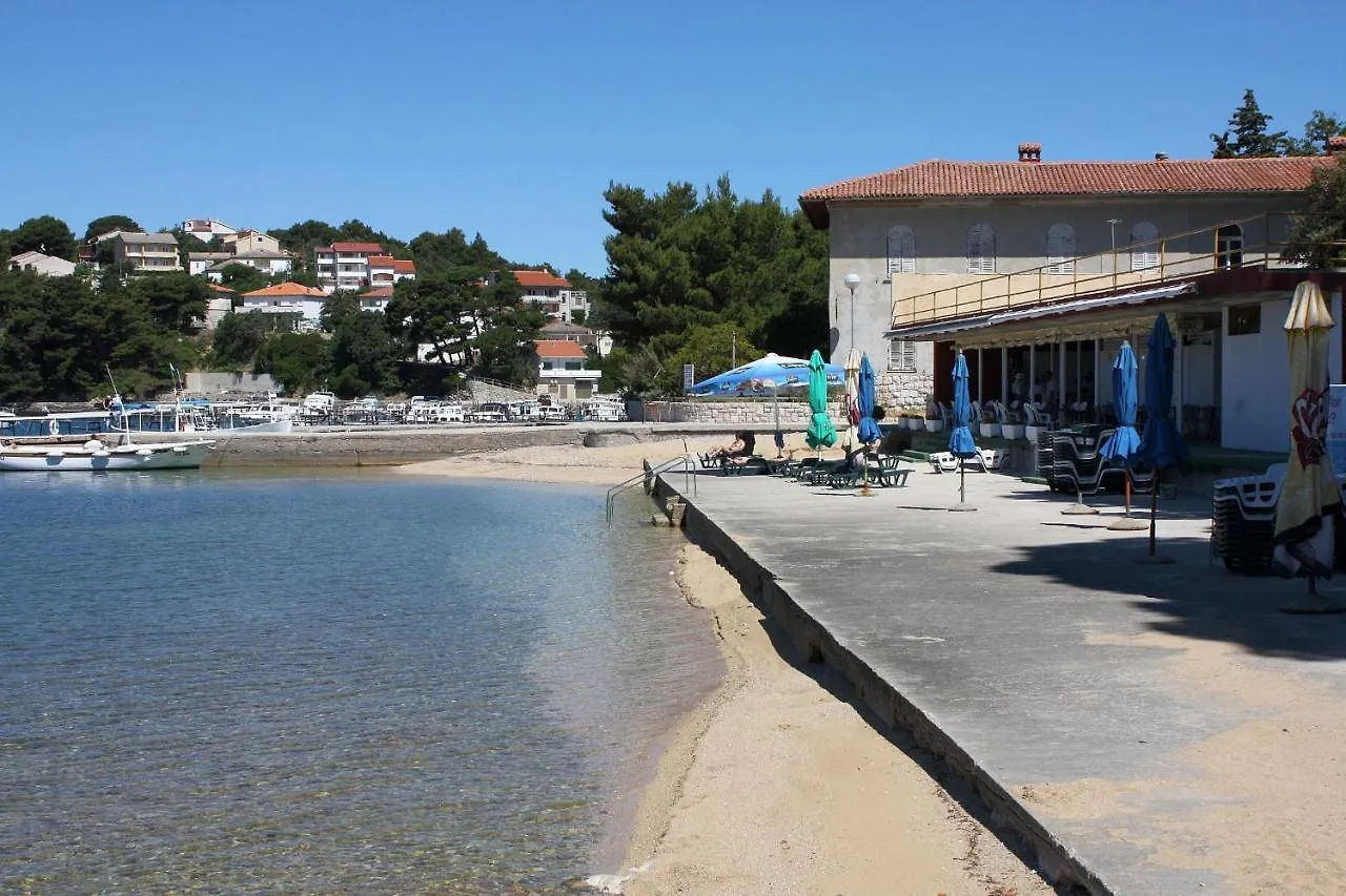 Apartments With A Parking Space Palit, Rab - 18900 Croatie