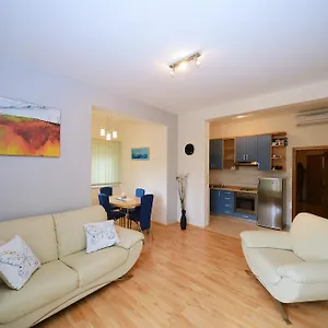 Cule Apartment