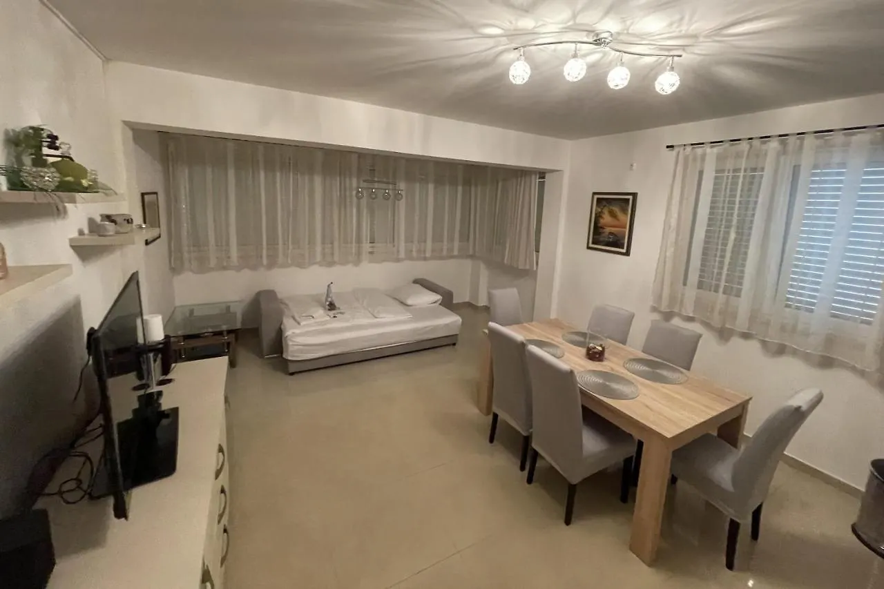 Apartments With A Parking Space Palit, Rab - 18900 0*, Palit